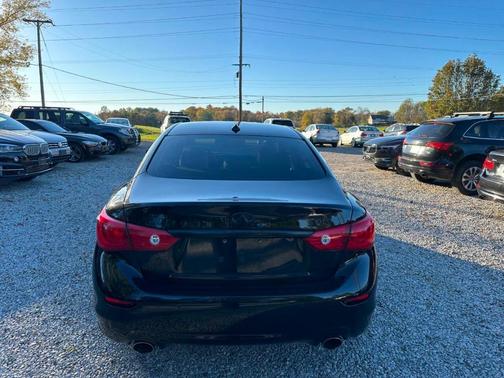 2015 INFINITI Q50 Premium