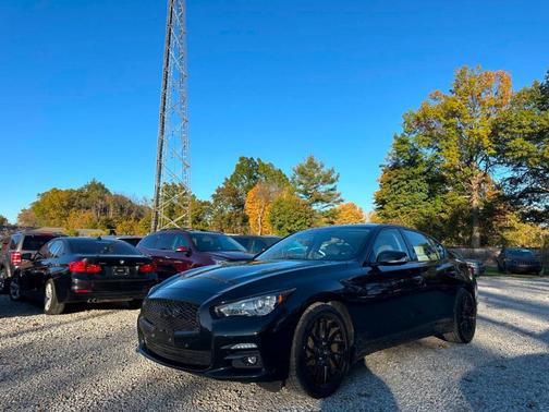 2015 INFINITI Q50 Premium