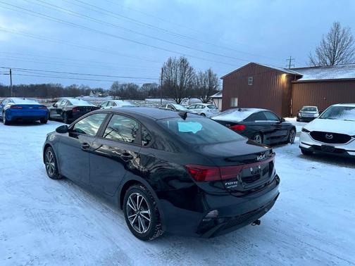 2022 Kia Forte LXS