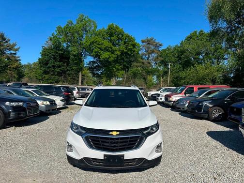 White 2019 Chevrolet Equinox 1LT