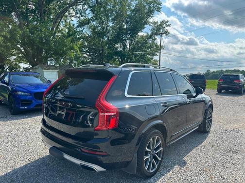 Black 2017 Volvo XC90 T6 Momentum