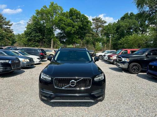 Black 2017 Volvo XC90 T6 Momentum