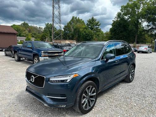 2018 Volvo XC90 T5 Momentum