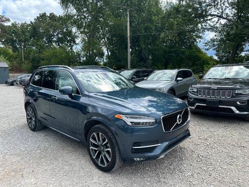 2018 Volvo XC90 T5 Momentum