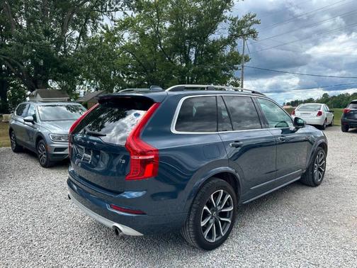 2018 Volvo XC90 T5 Momentum