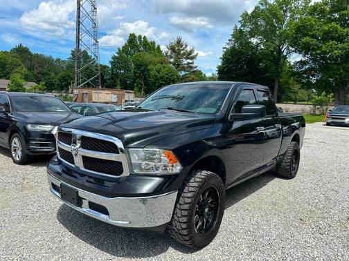 Black 2017 RAM 1500 SLT