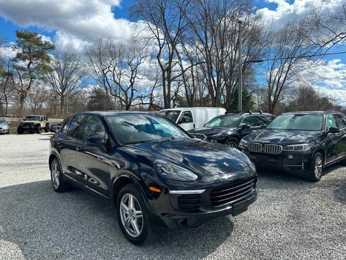 2017 Porsche Cayenne Platinum Edition