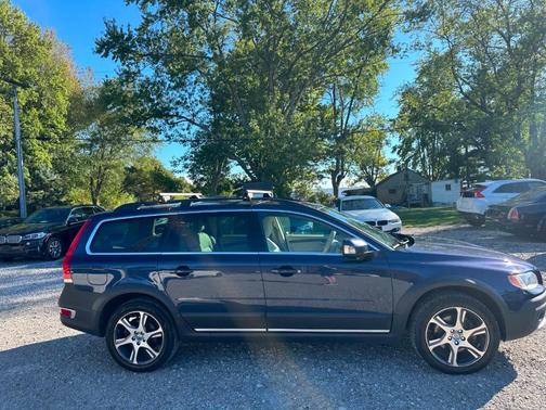 2014 Volvo XC70 T6