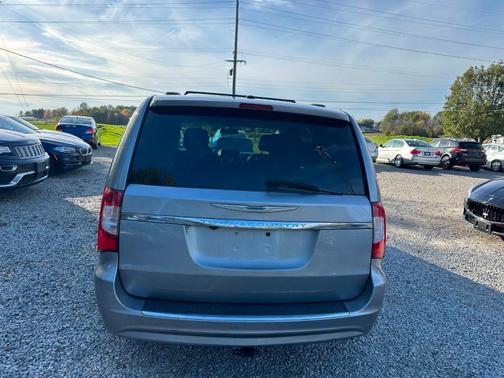 2014 Chrysler Town & Country Touring