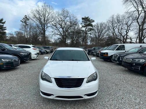 2013 Chrysler 200 Touring