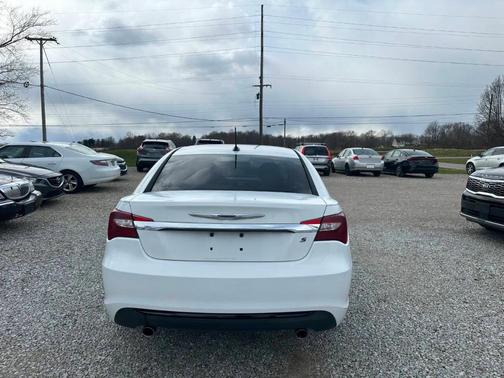 2013 Chrysler 200 Touring