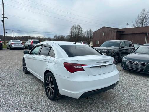 2013 Chrysler 200 Touring