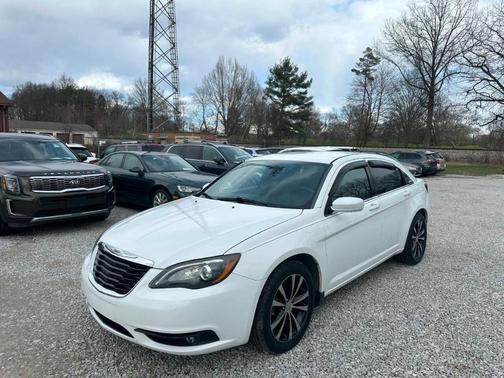 2013 Chrysler 200 Touring