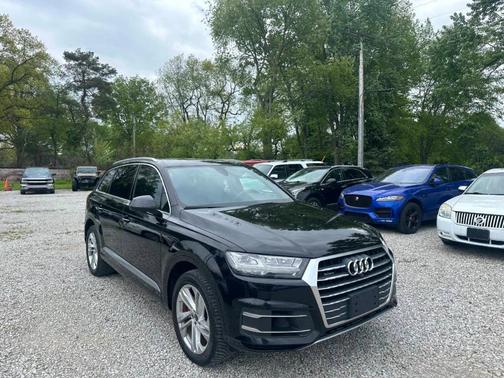 Orca Black Metallic 2017 Audi Q7 3.0T Premium Plus