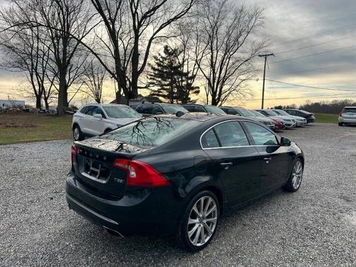2017 Volvo S60 T5 Inscription Platinum