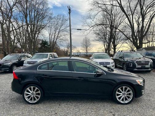 2017 Volvo S60 T5 Inscription Platinum