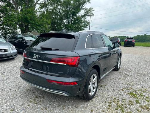 Manhattan Gray Metallic 2021 Audi Q5 45 Premium