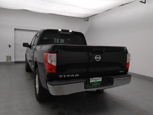 Magnetic Black 2017 Nissan Titan SV