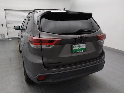 2019 Toyota Highlander SE
