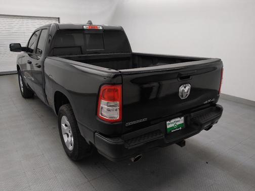 Diamond Black Crystal Pearlcoat 2019 RAM 1500 Big Horn