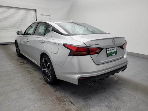 2023 Nissan Altima SR FWD