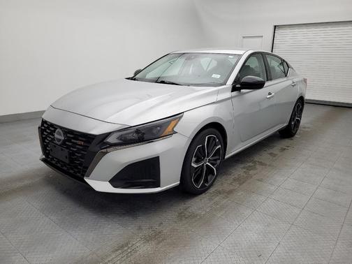 2023 Nissan Altima SR FWD