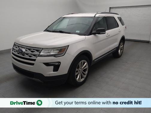 White Platinum Metallic Tri-Coat 2019 Ford Explorer XLT