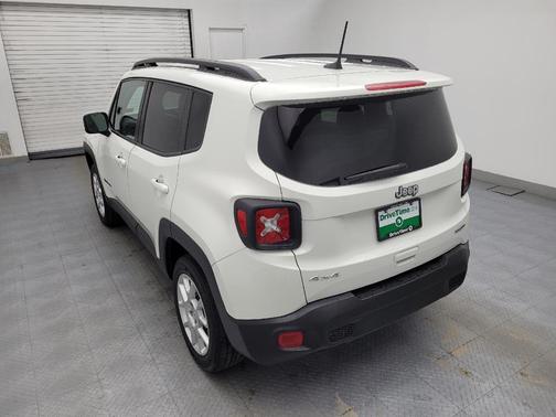 Alpine White Clearcoat 2021 Jeep Renegade Latitude