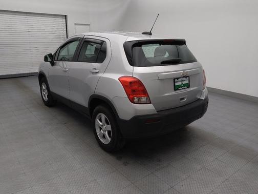 Silver Ice Metallic 2016 Chevrolet Trax LS