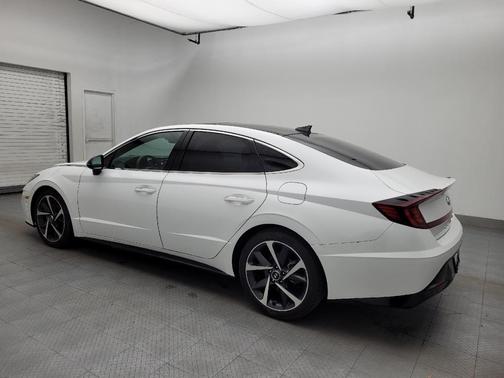 Quartz White 2022 Hyundai SONATA SEL Plus