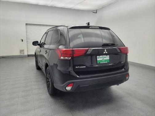 2020 Mitsubishi Outlander LE