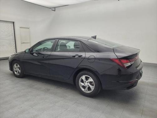 2022 Hyundai ELANTRA SE
