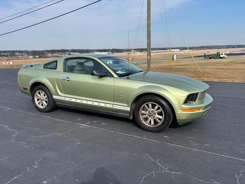 2006 Ford Mustang Base