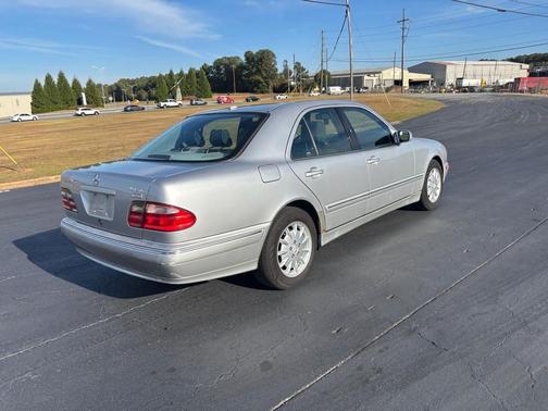2001 Mercedes-Benz E-Class 4M
