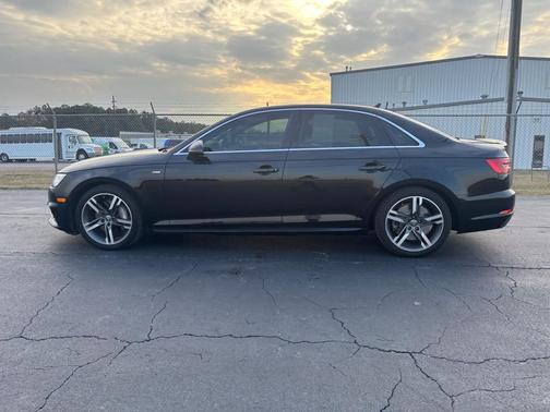 2017 Audi A4 2.0T Prestige