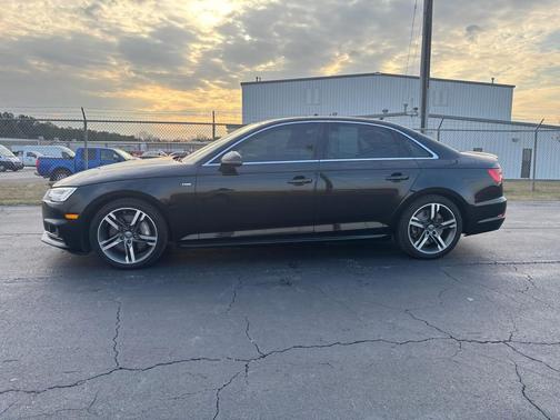 2017 Audi A4 2.0T Prestige