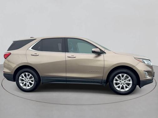 Sandy Ridge Metallic 2018 Chevrolet Equinox LT