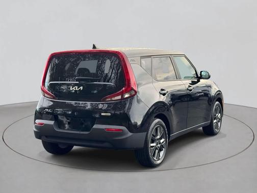 2022 Kia Soul EX
