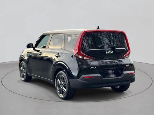 2022 Kia Soul EX