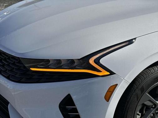 2024 Kia K5 LXS