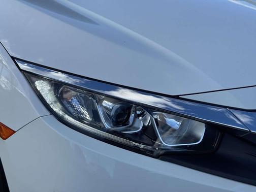 Taffeta White 2018 Honda Civic LX