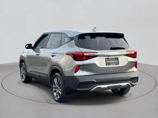 2023 Kia Seltos LX