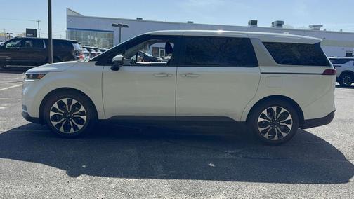 Snow White Pearl 2022 Kia Carnival EX