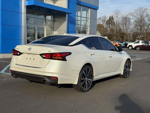 2020 Nissan Altima SR FWD