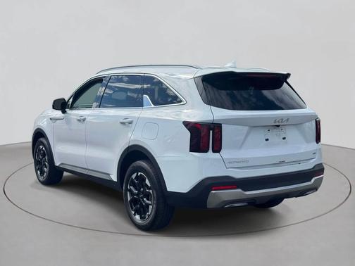 Glacial White Pearl 2025 Kia Sorento S