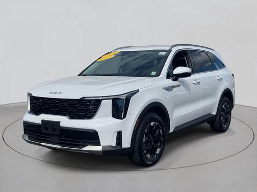 Glacial White Pearl 2025 Kia Sorento S