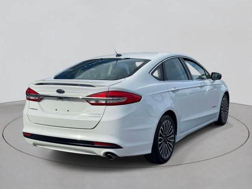 OXFORD WHITE 2018 Ford Fusion Hybrid Titanium