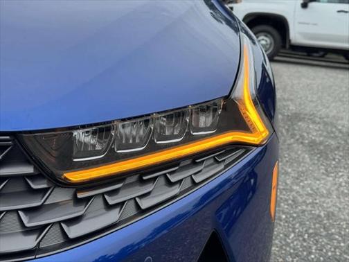 2023 Kia K5 EX