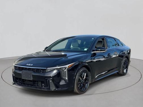 Aurora Black Pearl 2025 Kia K4 GT-Line Turbo