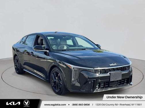 Aurora Black Pearl 2025 Kia K4 GT-Line Turbo